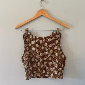 Senlis Adrienne Sleeveless Cropped Top